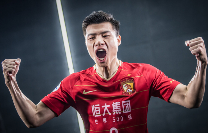 yy体育 -包含转折点！广州队调整名单，欧冠转会期攻防权衡，引发热议，球探报告显示潜力的词条